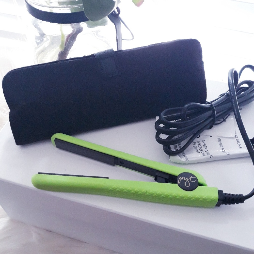 Nwt PYT Mini Hair Hairstraightener - Picture 2 of 3